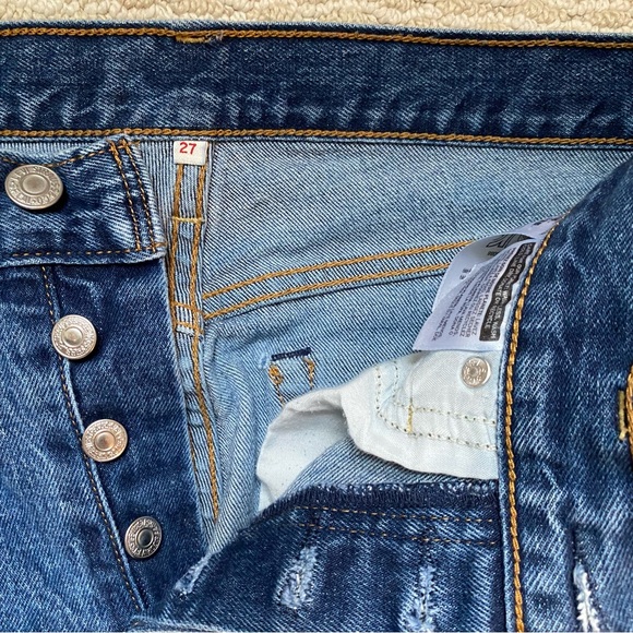 Levi’s straight leg jeans! - Picture 5 of 5